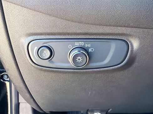 Used 2023 Chevrolet Equinox LS FWD image 20