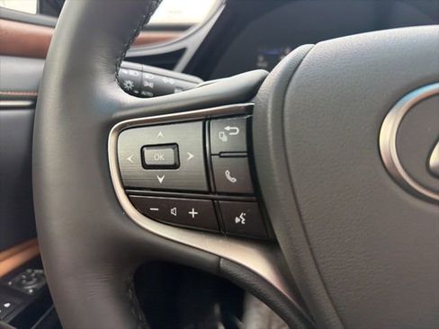 Used 2023 Lexus ES 350 w/ Premium Package image 37