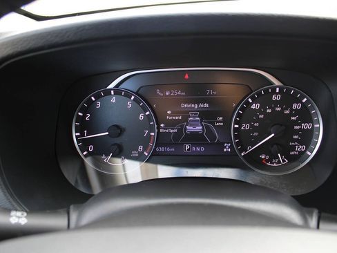 Used 2022 Nissan Frontier SV AWD/4WD image 15
