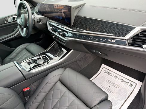 Used 2024 BMW X5 sDrive40i w/ M Sport Package RWD image 13