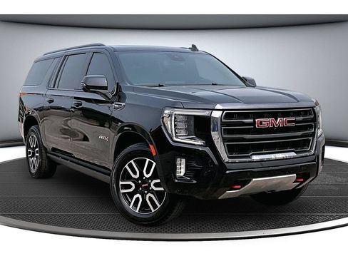 Used 2023 GMC Yukon XL AT4 w/ AT4 Premium Package AWD/4WD image 2