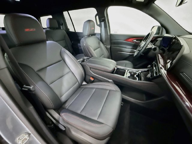 Used 2025 Chevrolet Traverse Z71 AWD/4WD image 29