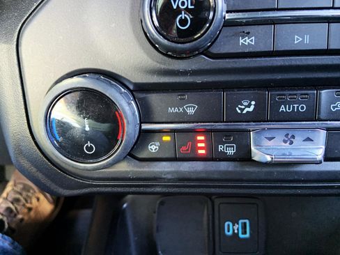 Used 2022 Ford Bronco Wildtrak AWD/4WD image 17