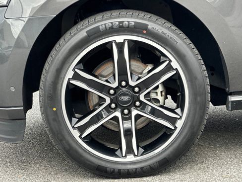 Used 2019 Ford Expedition Limited w/ Equipment Group 303A image 13