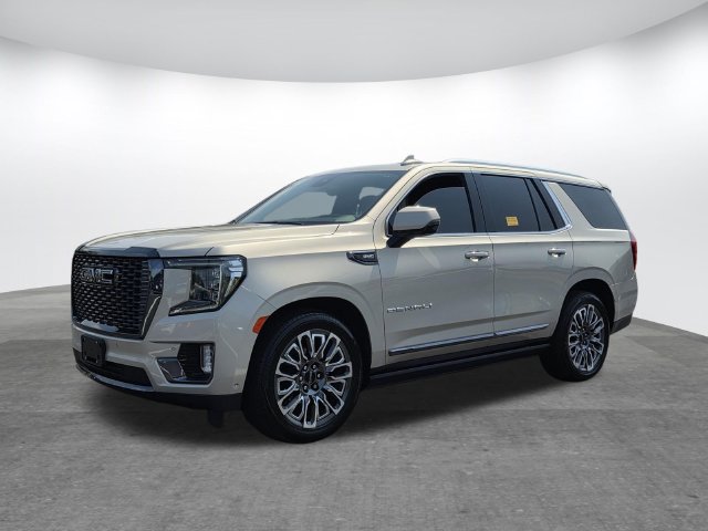 Used 2023 GMC Yukon Denali Ultimate AWD/4WD image 7