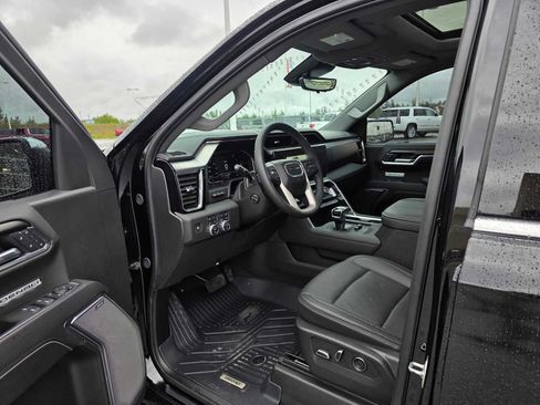 Used 2025 GMC Sierra 1500 Denali w/ Denali Reserve Package AWD/4WD image 19