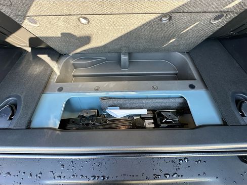 Used 2022 Ford Bronco Wildtrak image 32