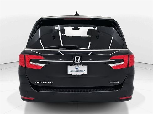 Certified 2023 Honda Odyssey Touring image 7