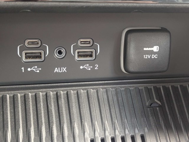 New 2027 Jeep Grand Cherokee Altitude AWD/4WD image 22