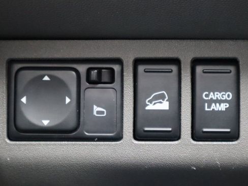 Used 2017 Nissan Frontier SV w/ SV Value Truck Package AWD/4WD image 27