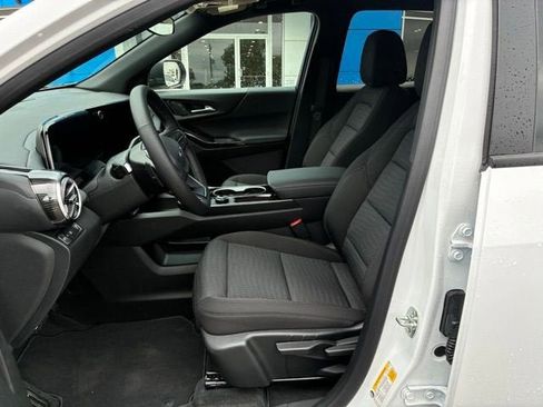 New 2026 Chevrolet Equinox LT FWD image 9