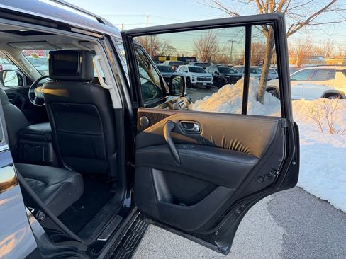 Used 2023 Nissan Armada Platinum w/ Captain's Chairs Package image 17