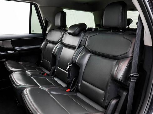 Used 2025 Ford Expedition Active AWD/4WD image 17
