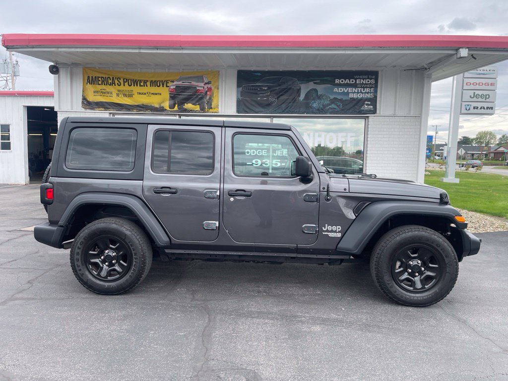 Used 2018 Jeep Wrangler Unlimited Sport AWD/4WD image 8