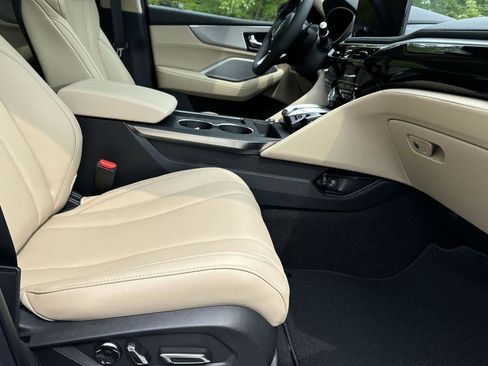 New 2026 Acura MDX SH-AWD image 17