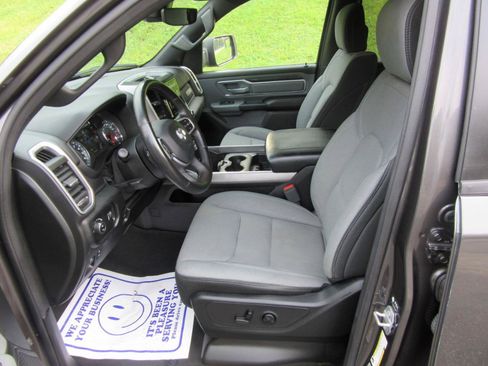 Used 2021 RAM 1500 Big Horn AWD/4WD image 9
