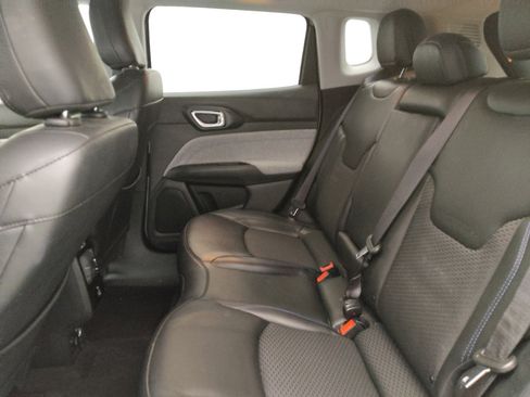 Used 2022 Jeep Compass Latitude w/ Convenience Group AWD/4WD image 18