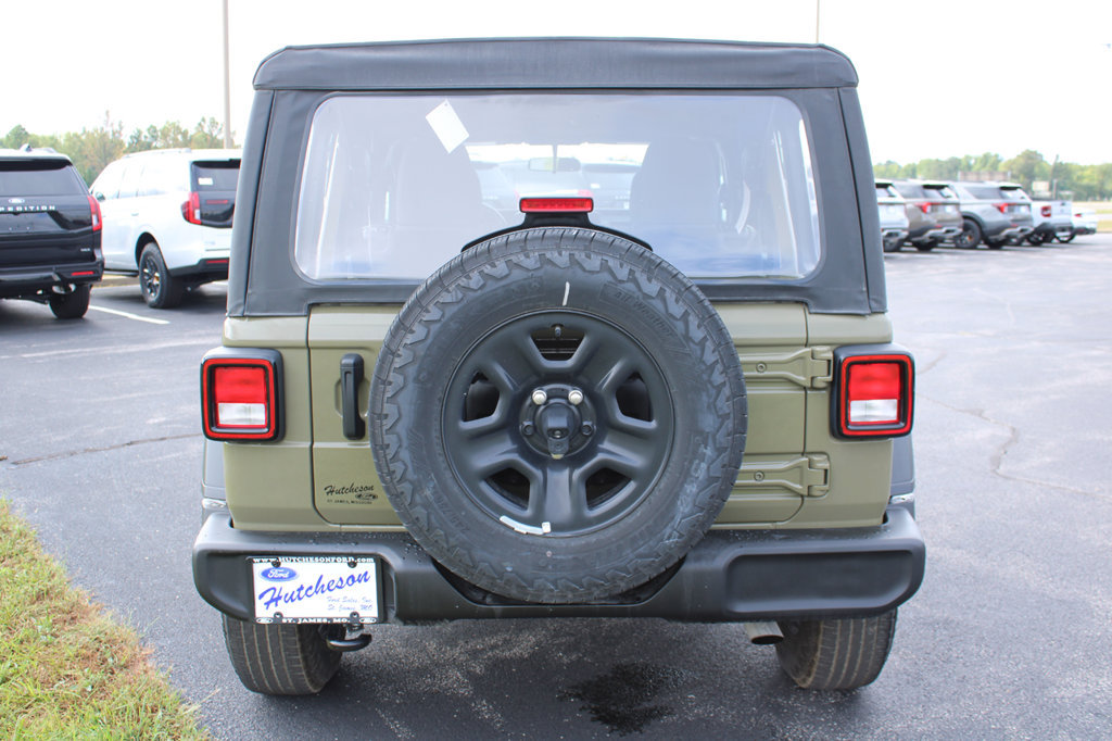 Used 2026 Jeep Wrangler Unlimited Sport AWD/4WD image 11