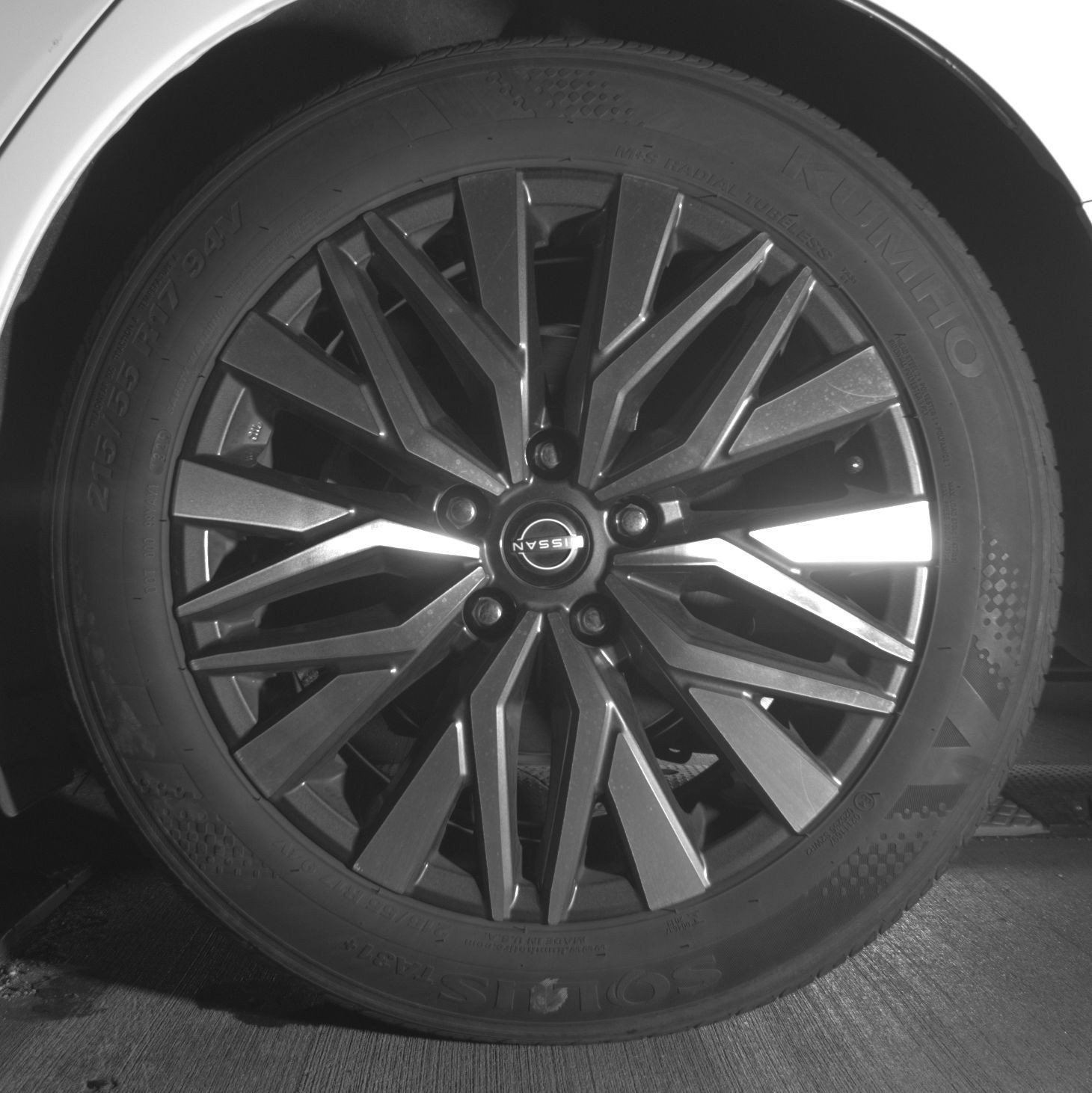 Used 2025 Nissan Altima 2.5 SV FWD image 16