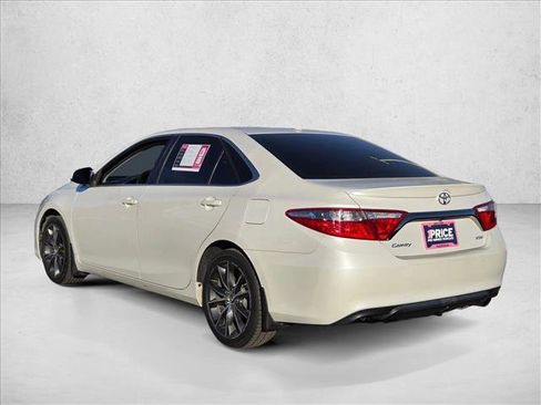 Used 2016 Toyota Camry XSE image 8