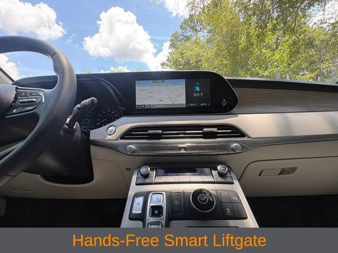 Used 2022 Hyundai Palisade SEL w/ Premium Package FWD image 14
