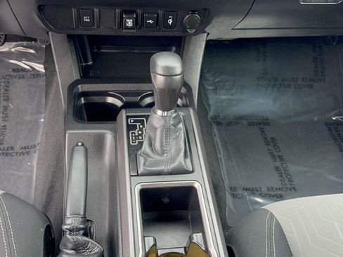 Certified 2023 Toyota Tacoma TRD Sport image 17