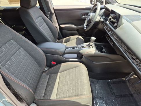 Used 2024 Honda HR-V Sport image 30