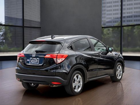 Used 2017 Honda HR-V EX-L image 5