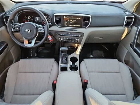 Used 2022 Kia Sportage LX image 15
