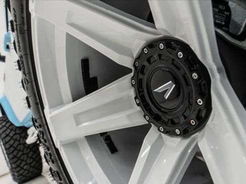 Used 2025 Ford Bronco 4-Door image 22