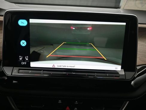 New 2026 Volkswagen Atlas SE FWD image 12