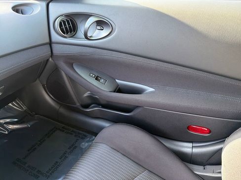 Used 2024 Nissan Z Sport w/ Floor Mat Package image 28