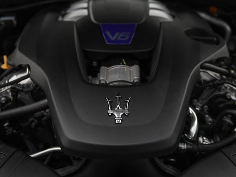 New 2024 Maserati Ghibli Modena image 29