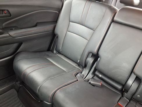 Used 2022 Honda Pilot TrailSport image 22