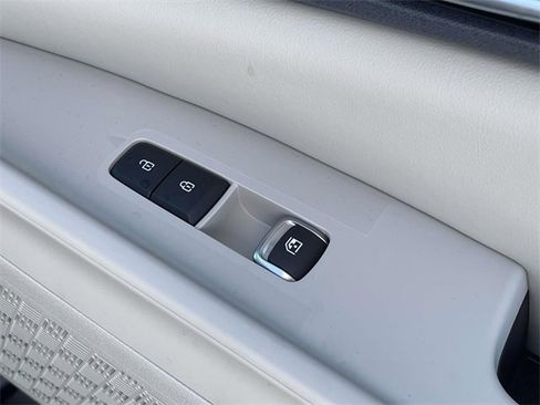 New 2026 Kia Carnival SX image 13