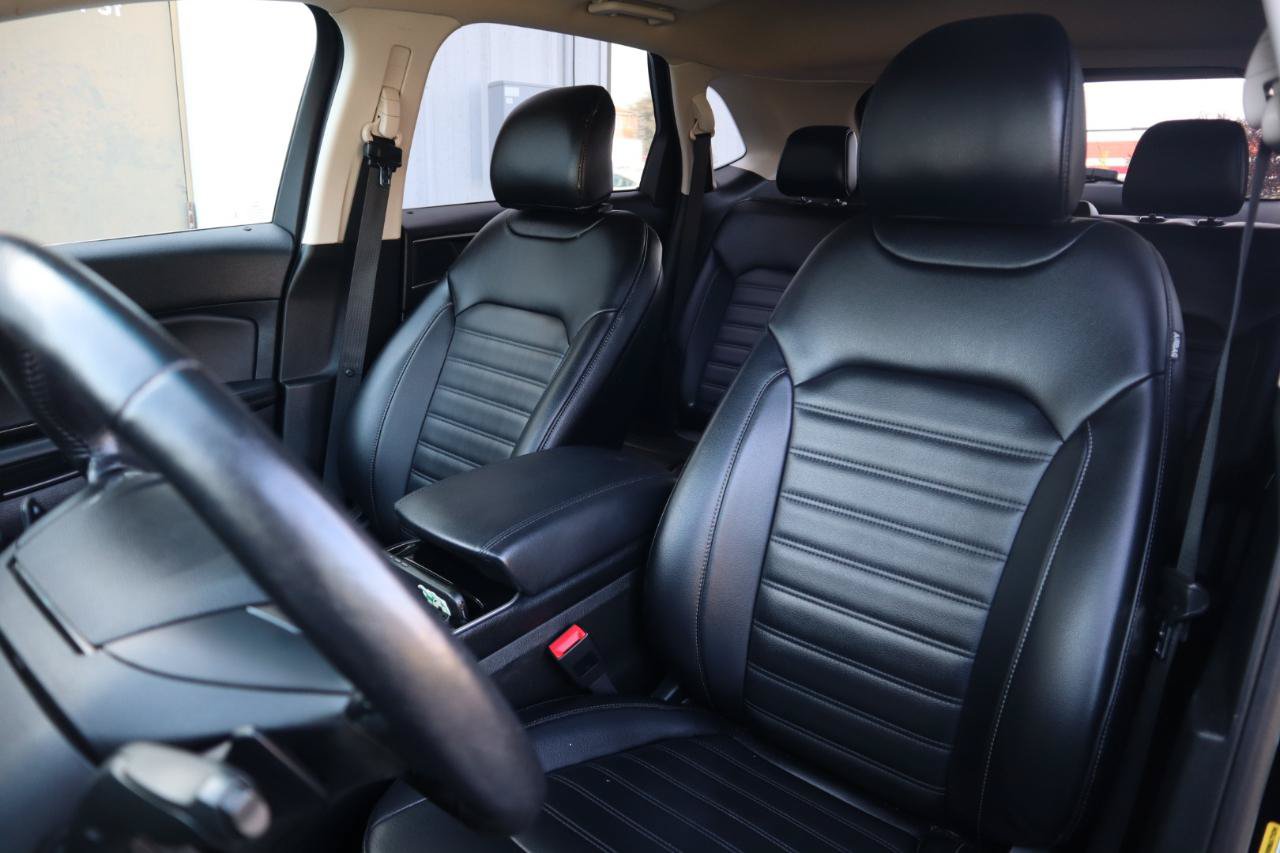 Used 2019 Ford Edge SEL w/ Equipment Group 201A AWD/4WD image 57