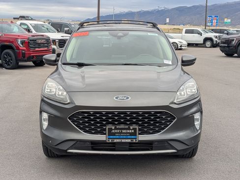 Used 2020 Ford Escape Titanium image 8