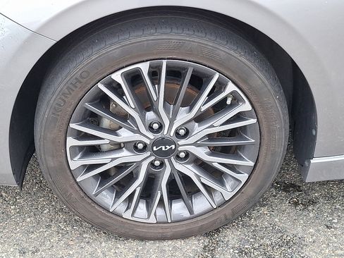 Used 2023 Kia Forte GT-Line w/ GT-Line Premium Package image 8