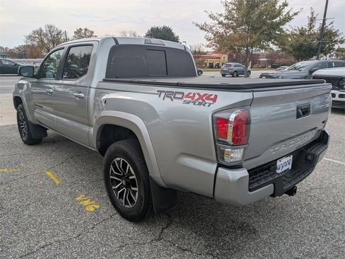 Used 2023 Toyota Tacoma TRD Sport image 6