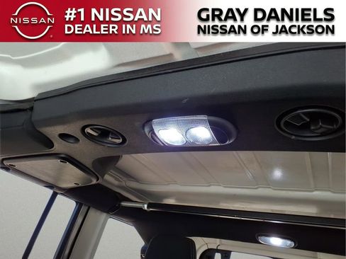 Used 2018 Jeep Wrangler Unlimited Sahara w/ Connectivity Group image 21