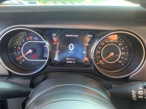Used 2022 Jeep Wrangler Unlimited Sport AWD/4WD image 31