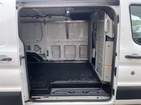 Used 2019 Ford Transit 250 130 Low Roof image 13
