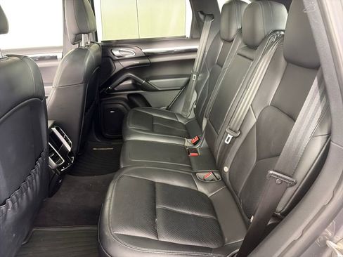 Used 2013 Porsche Cayenne image 13