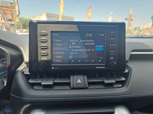 Used 2022 Toyota RAV4 XLE w/ XLE Grade Weather Package AWD/4WD image 21