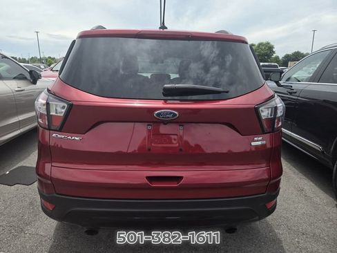 Used 2018 Ford Escape SE w/ SE Sport Appearance Package AWD/4WD image 3