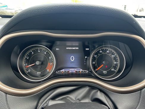 Used 2015 Jeep Cherokee Limited AWD/4WD image 23