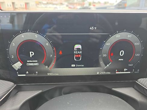 Used 2025 Nissan Kicks SR AWD/4WD image 17
