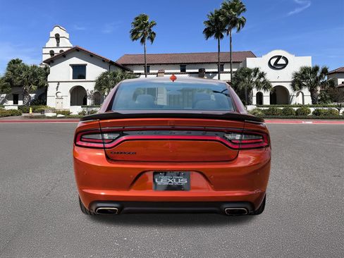 Used 2023 Dodge Charger SXT w/ Blacktop Package image 3