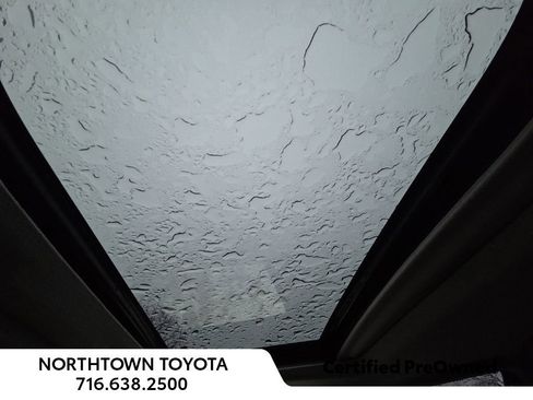 Used 2023 Toyota 4Runner Limited image 25