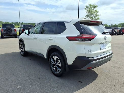 Used 2023 Nissan Rogue SV AWD/4WD image 5